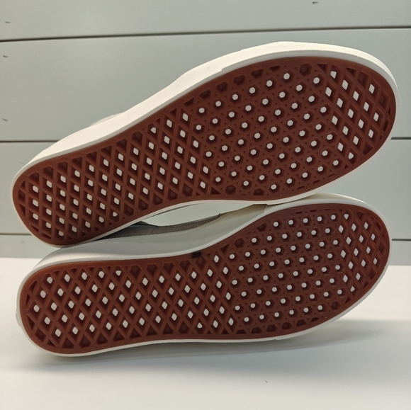 Vans SK8-Hi ComfyCush Growing Everyday Suede Lightweight Comfy Oatmeal sneakers - Picture 7 of 8